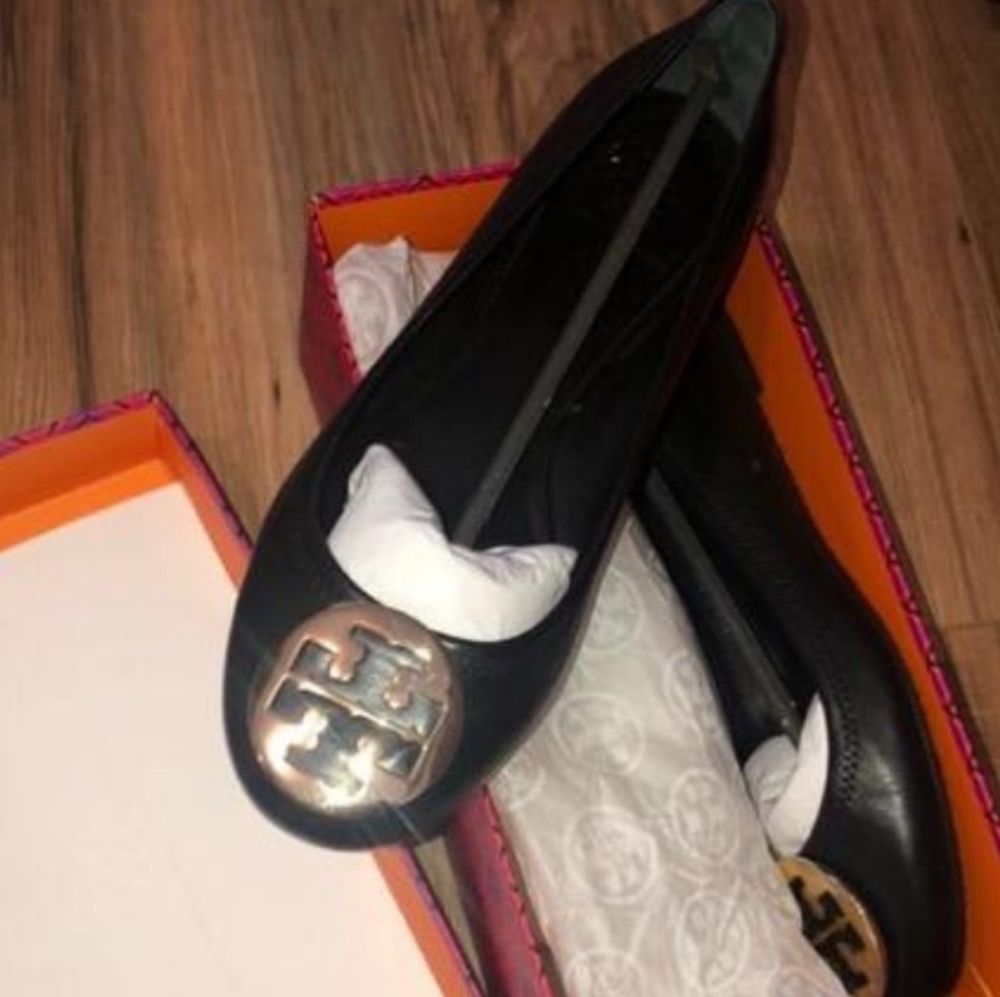 Tory Burch Flats 9.5